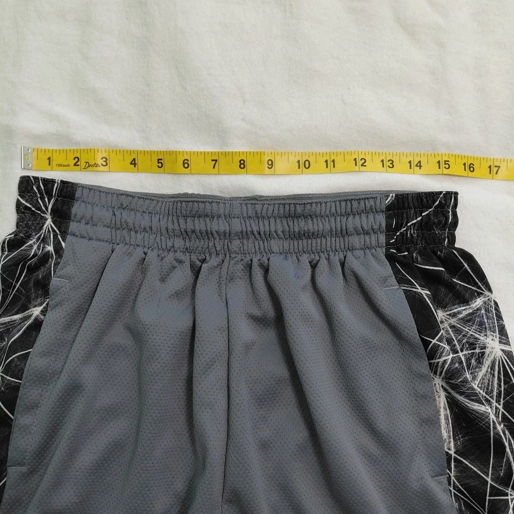 Jordan Shorts Mens 2XLarge Gray Black Graphic Athletic Basketball DriFit